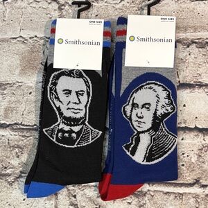 Smithsonian- George Washington and Abraham Lincoln Crew Socks